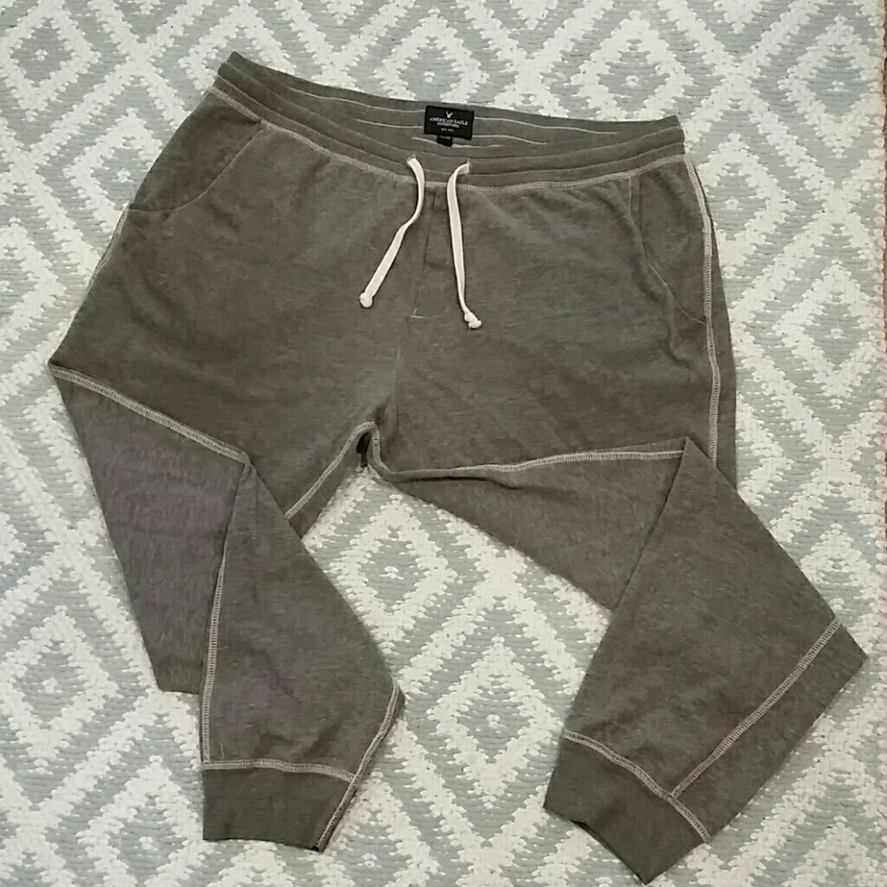 🦅American Eagle Sweatpants